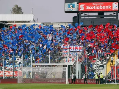 ¿Así quieren que les presten el estadio? La grave denuncia que enmarca la visita de los hinchas de la U al Monumental
