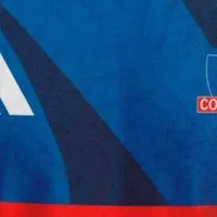 Causó controversia en los hinchas: Diseñan extraña camiseta de Colo-Colo con los colores de su escudo