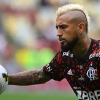 Flamengo le da un duro golpe a Arturo Vidal y Colo-Colo comienza a sobarse las manos