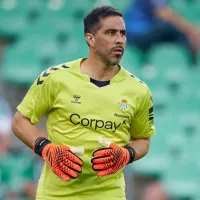 [VIDEO] Las espectaculares atajadas de Claudio Bravo en el triunfo del Betis que los clasificó a Europa League