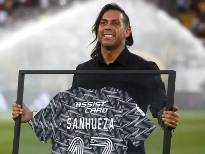 A sus 44 años: Se confirmó la llegada de Arturo Sanhueza a equipo de la Primera B