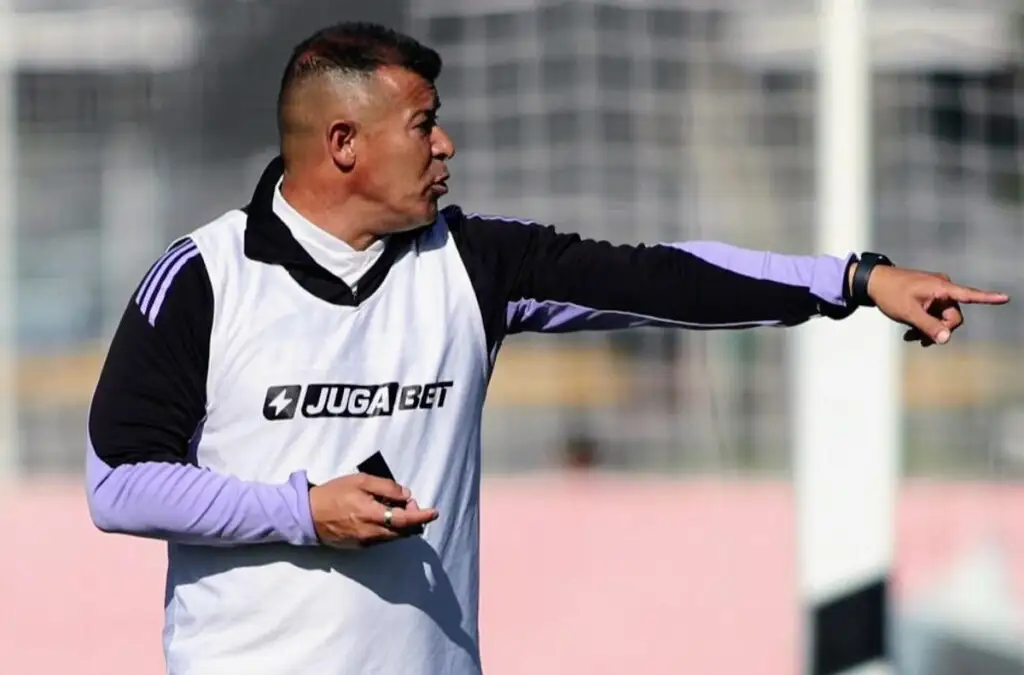El entrenador argentino busca definir la oncena titular para el Superclásico.