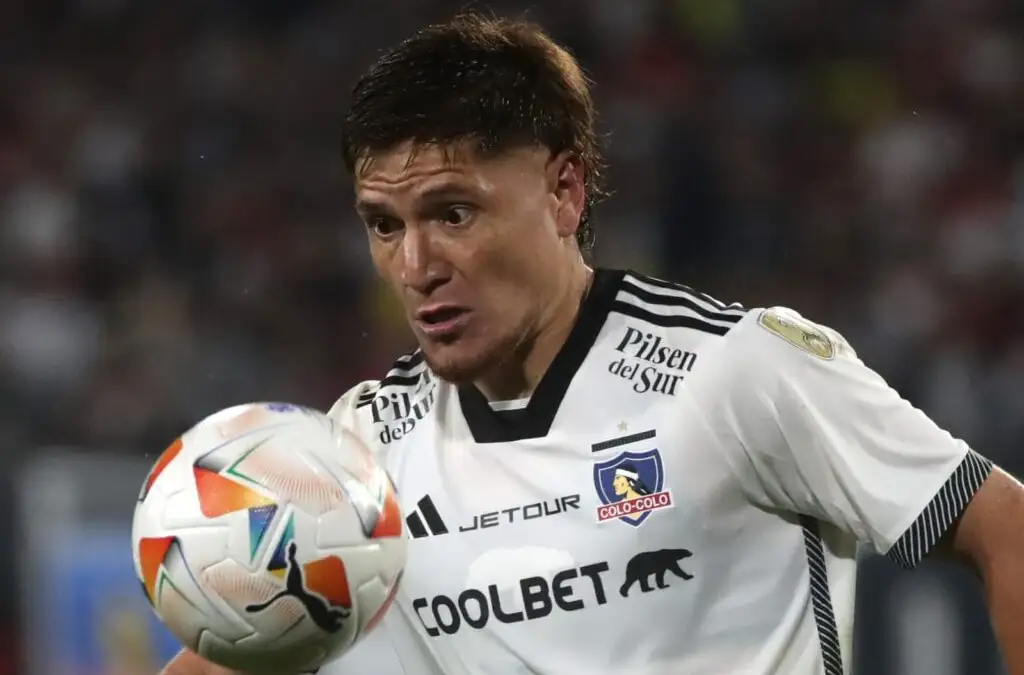 Leonardo Gil protagonizó la arenga previa al triunfo contra Junior en Colombia.