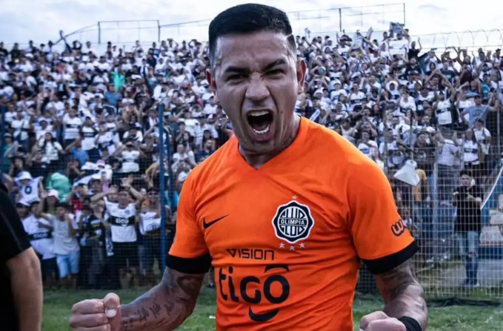 Olimpia no tendría intenciones de dejar partir a Derlis González.