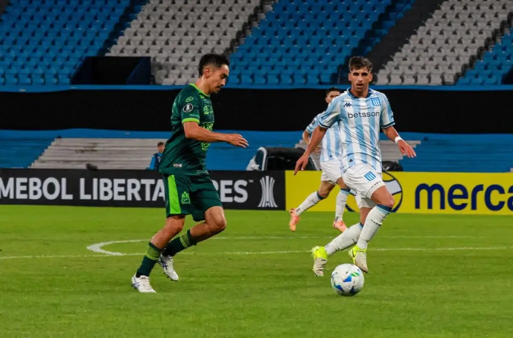 Atlético Bucaramanga recibirá a Racing Club en Colombia por la Copa Libertadores.