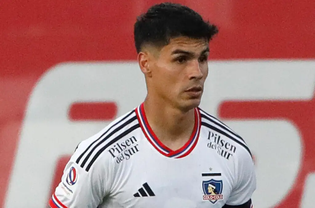 Colo-Colo comenzó las conversaciones por quedarse con el pase de Erick Wiemberg.
