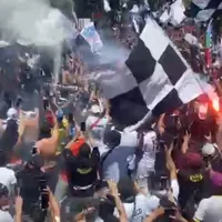 [VIDEO] Hermoso: Revive el precioso momento que se dio en la salida del bus de Colo-Colo rumbo a la IV Región