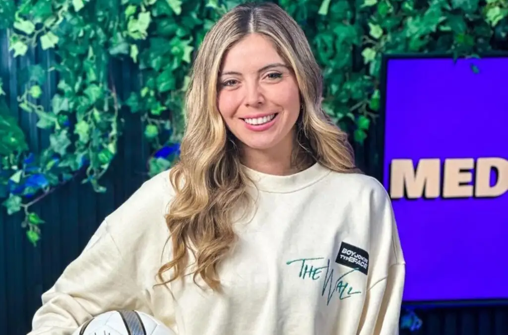 Verónica Bianchi reveló que hinchas lanzaron escupos a miembros de TNT Sports.