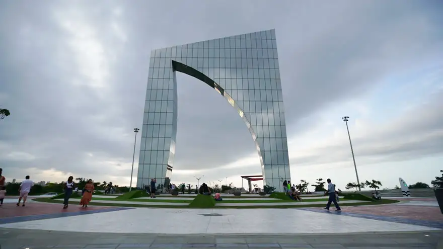 «Aleta de Tiburón» es el monumento dedicado a Junior.