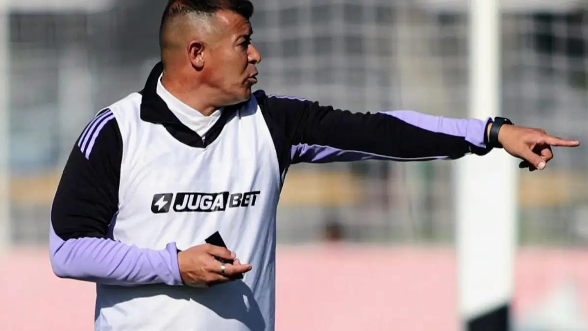 El entrenador argentino busca definir la oncena titular para el Superclásico.