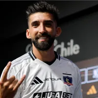 «Me vas a hacer emocionar»: El emotivo momento de Emiliano Amor en su presentación en Colo-Colo