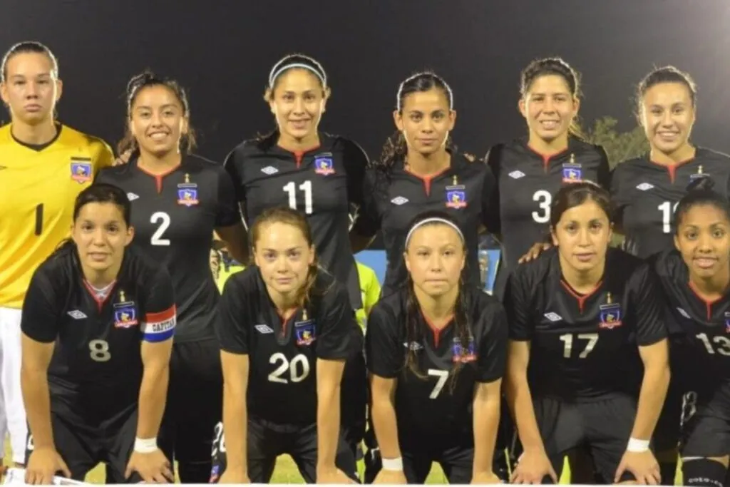 Estefanía Banini levantó la Copa Libertadores 2012 con Colo-Colo