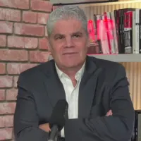 «Colo-Colo juega peor sin…»: Guarello sale en defensa de cuestionado futbolista del Cacique