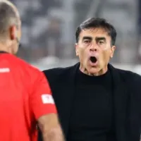 Gustavo Quinteros en problemas: Se conoció el duro informe arbitral que traerá severas sanciones para el DT de Colo-Colo