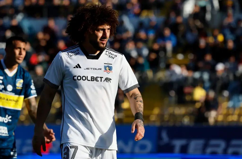 Maximiliano Falcón enciende las alarmas en Colo-Colo