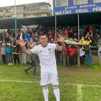 VIDEO: Esteban Paredes derrochó talento y marcó en partido benéfico ante la UC de Villarrica