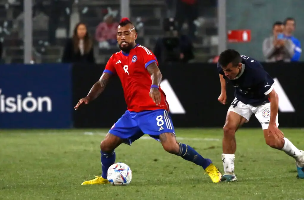 La cancha del Estadio Monumental fue muy criticado tras el partido de La Roja.