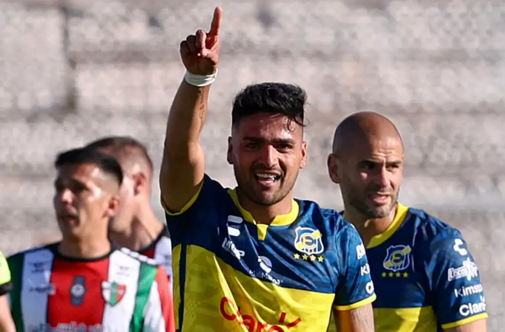 Felipe Campos anotó un gol en el triunfo de Everton sobre Palestino.