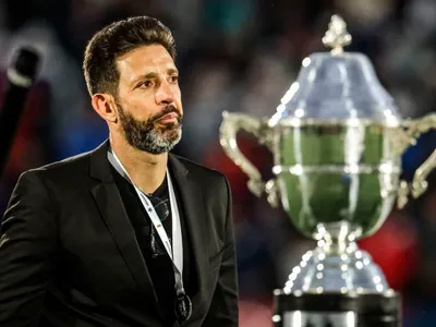 ByN debe decidir: Aseguran que desconocido DT uruguayo fue ofrecido a Colo-Colo