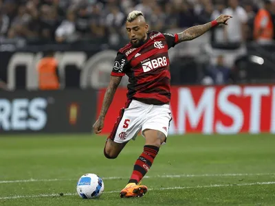 ¡Sorpresa total! Viejo conocido del fútbol chileno es nuevo DT de Arturo Vidal en Flamengo