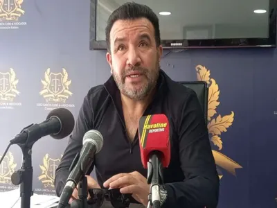 ¿Chile al Mundial? Ex representante de Byron Castillo asegura tener papeles que pueden favorecer a ‘La Roja’