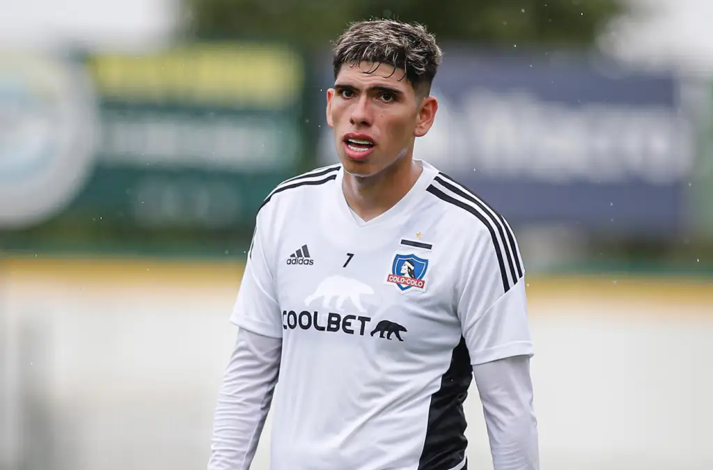 Carlos Palacios volvió a entrenar con sus compañeros en Colo-Colo.