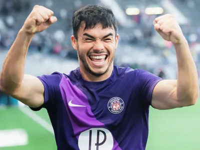 [VIDEO] La tremenda habilitación de Gabriel Suazo en el triunfo del Toulouse por la Ligue 1
