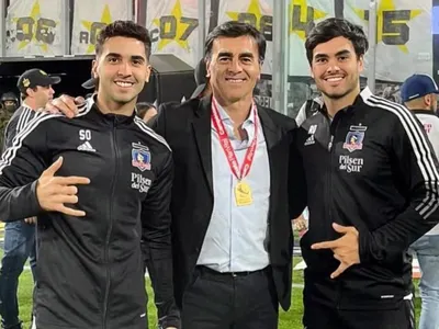 «Siempre fue un desastre»: La ácida crítica de hijo de Gustavo Quinteros contra futbolista de Colo-Colo