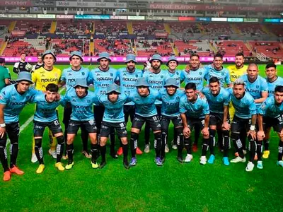 [VIDEO] Vieja obsesión de Gustavo Quinteros para Colo-Colo se luce y anota un golazo en la Liga MX