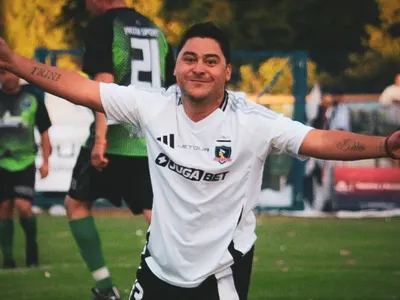 [VIDEO] Manuel Neira se luce con golazo de tijera en un nuevo triunfo de Colo-Colo por la Gira Centenario