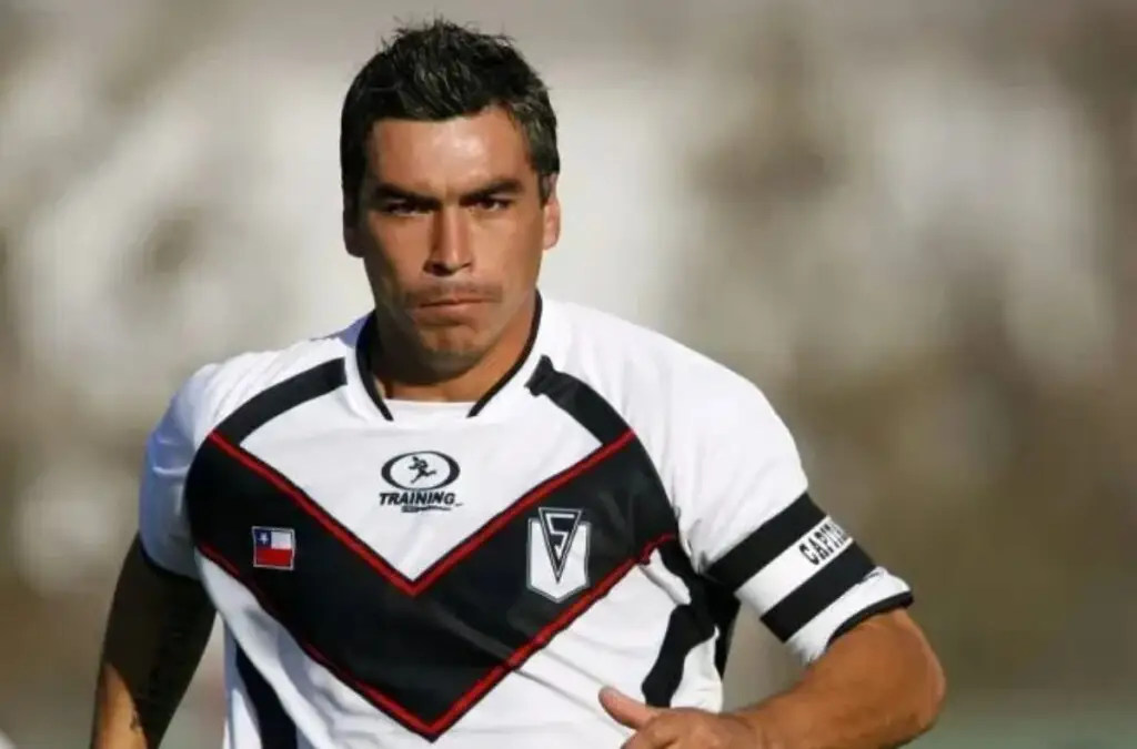 Esteban Paredes en Santiago Morning.