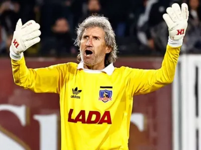 Oficial: Colo-Colo aseguró los goles de joven centrodelantero con un contrato hasta 2026