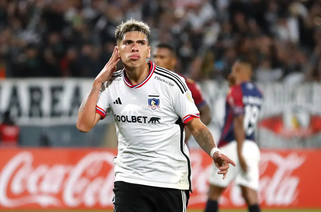 Carlos Palacios celebrando su gol frente a Monagas en Copa Libertadores.