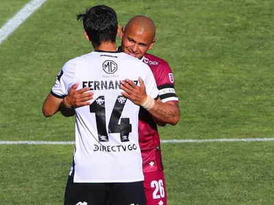Un reencuentro de dos cracks: Humberto Suazo y Matías Fernández