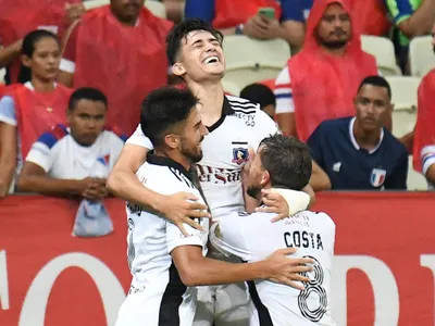 Ex seleccionado chileno aconseja a Pablo Solari respecto a su futuro