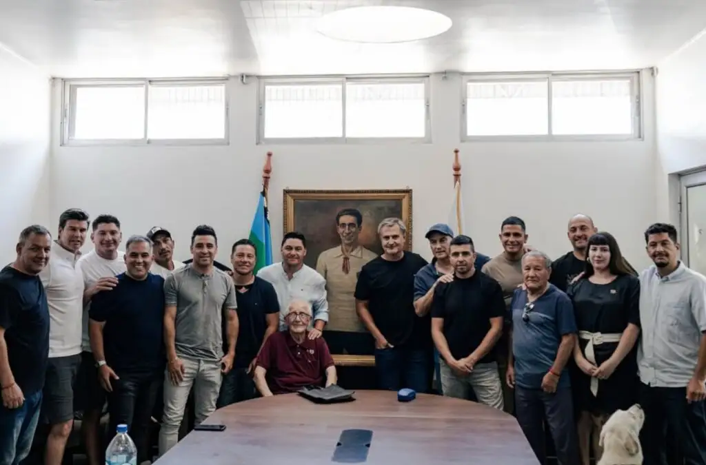 La Gira Centenario tiene confirmada la presencia de, al menos, 22 ex futbolistas albos.