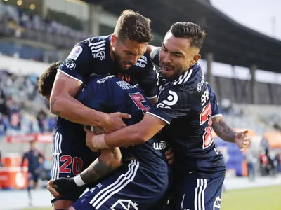 Ex jugador de la U felicitó a Maximiliano Falcón por el triunfo frente Fortaleza