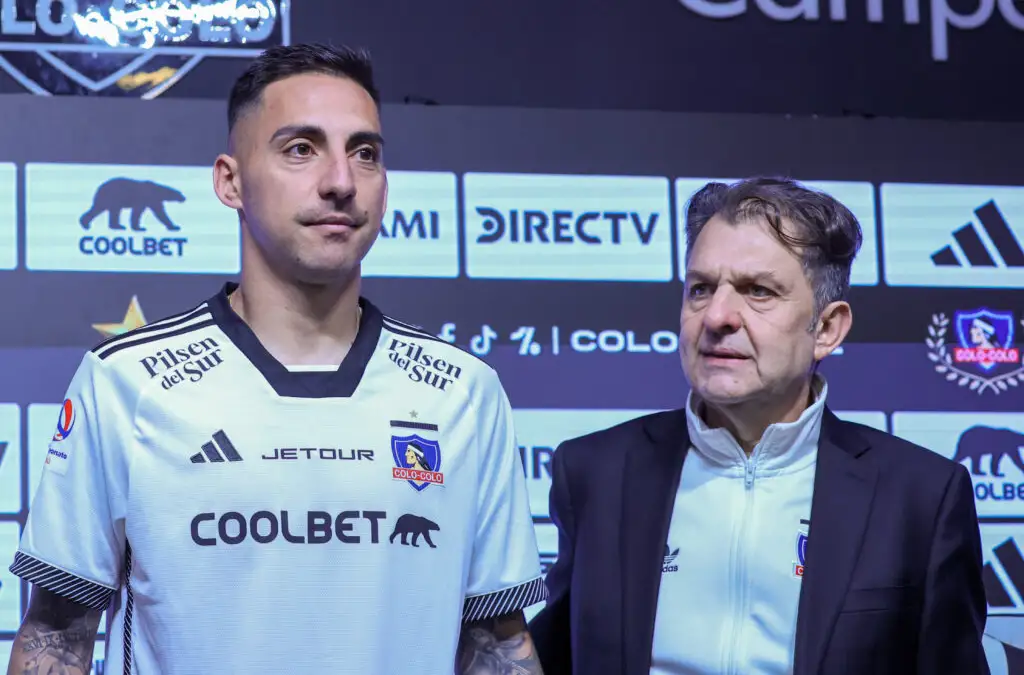 Javier Correa fue la primera incorporación presentada por Colo-Colo.