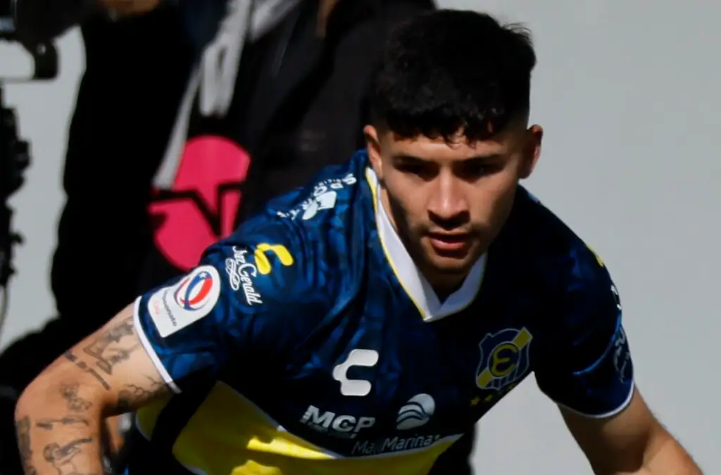 Cristián Riquelme se convirtió en el segundo refuerzo de Colo-Colo.