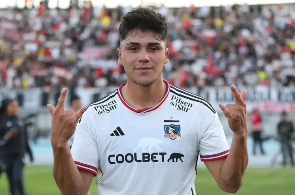 Damián Pizarro marcó un total de 7 goles en Colo-Colo.