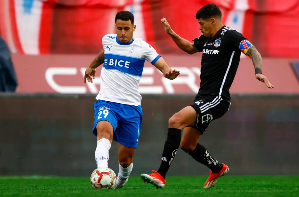 Colo-Colo y Universidad Católica se enfrentarán en el Estadio Monumental.