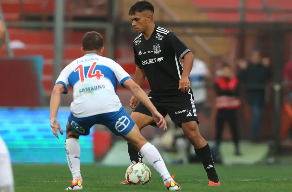 Colo-Colo enfrentaría a la UC el próximo viernes.