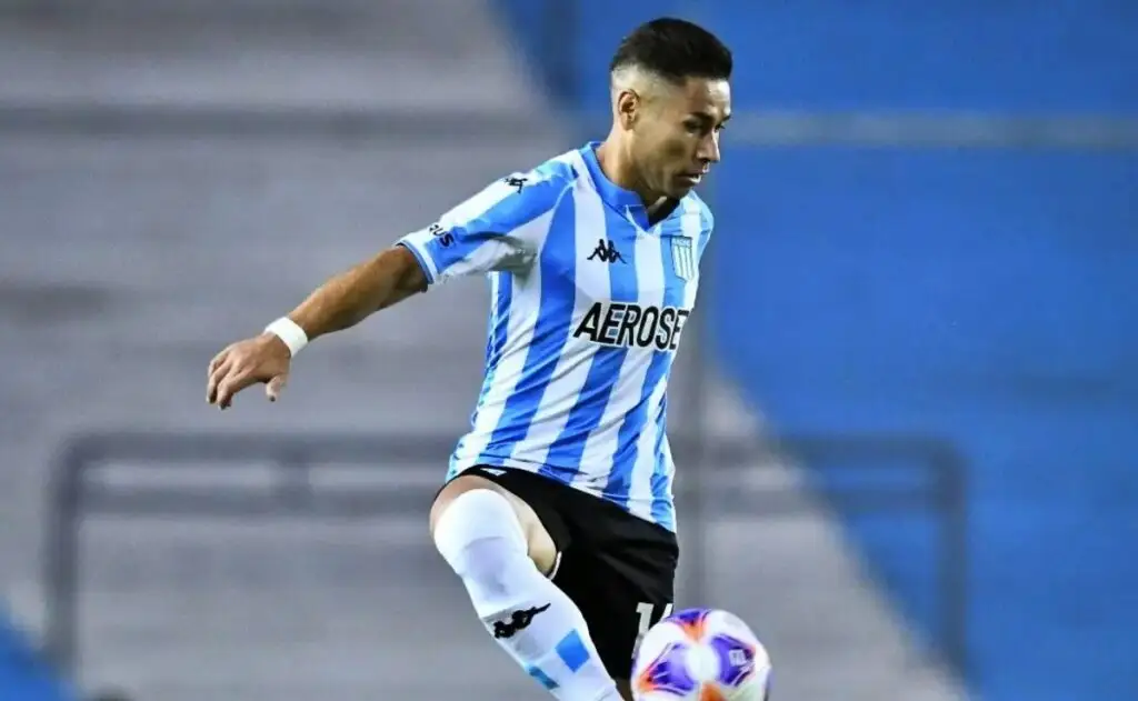 Óscar Opazo dejará Racing de Avellaneda para convertirse en nuevo refuerzo de Colo-Colo.