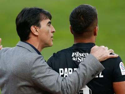 (Fotos) Desde Solari hasta Dani Arrieta: Votos por jugadores de fútbol se toman las elecciones