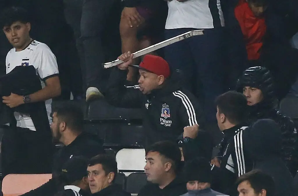 Advierten a Colo-Colo por posibles desmanes en el Estadio Monumental.
