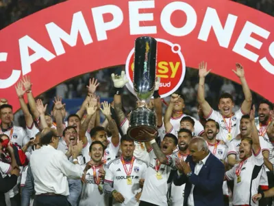 «Que sea titular»: Hinchas de Colo-Colo alucinan con juvenil y lo piden para el debut en Copa Chile