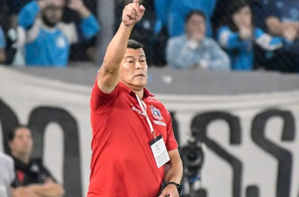 Jorge Almirón fue consultado por su continuidad en Colo-Colo