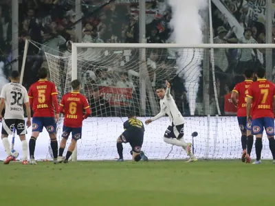 [VIDEO] Claudio Aquino mostró su calidad y aumentó la ventaja de Colo-Colo sobre Unión Española