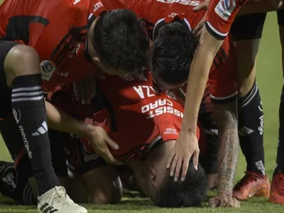 Hizo pretemporada con Almirón, anotó su primer gol como profesional, pero no fue convocado para Copa Chile