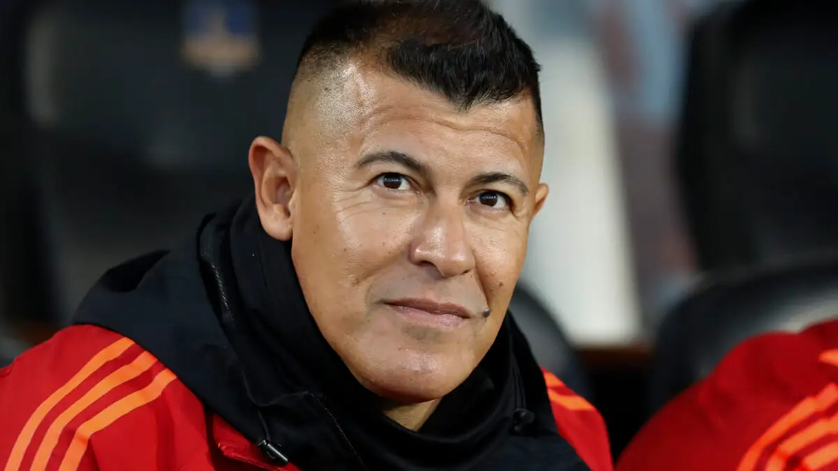 Jorge Almirón sonríe con la rápida recuperación de Javier Correa.